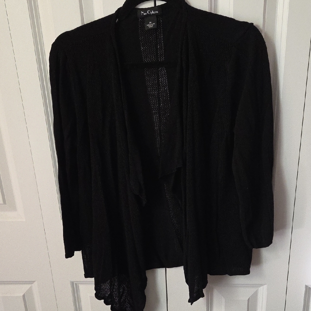 Nue Options Women's Black Open Cardigan